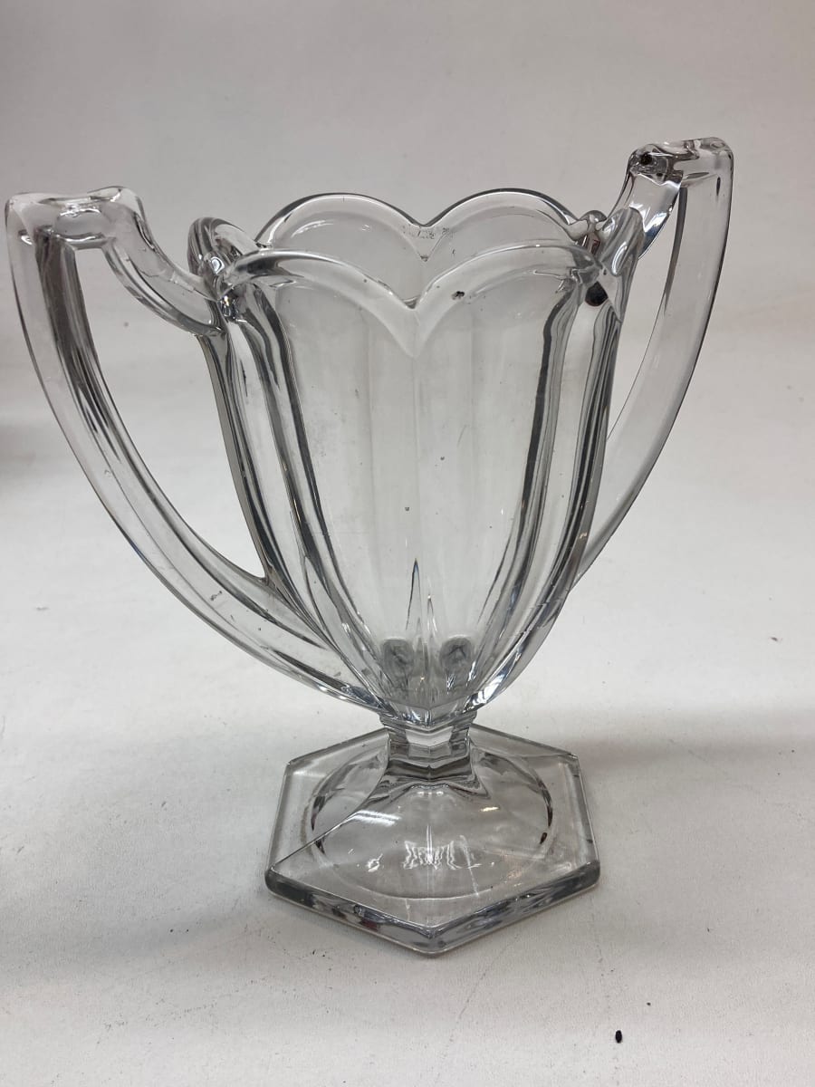 Clear 2 handled trophy vase 