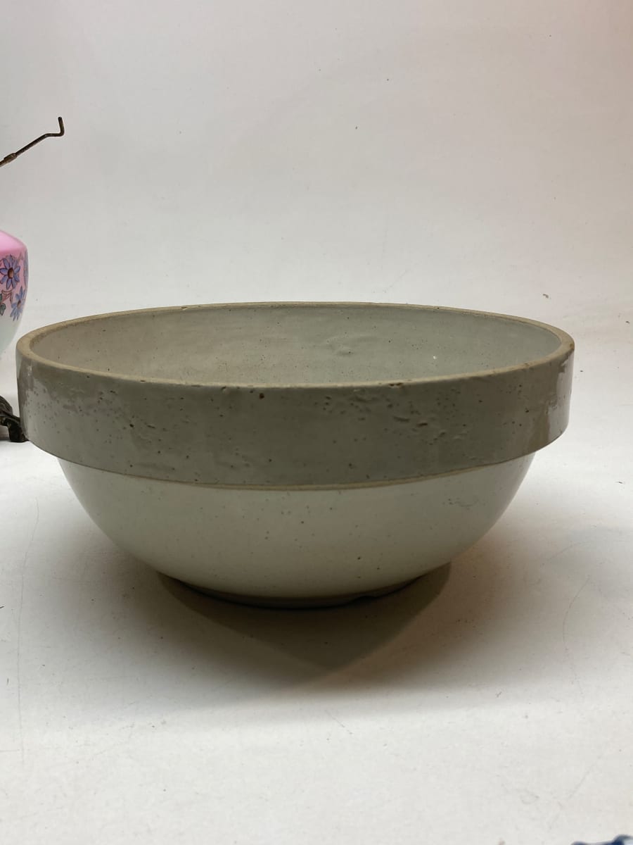 Large pottery mixing bowl 