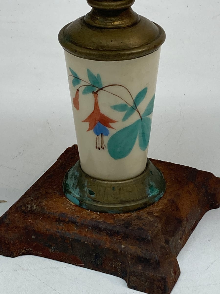 vintage hand painted kerosene lamp 