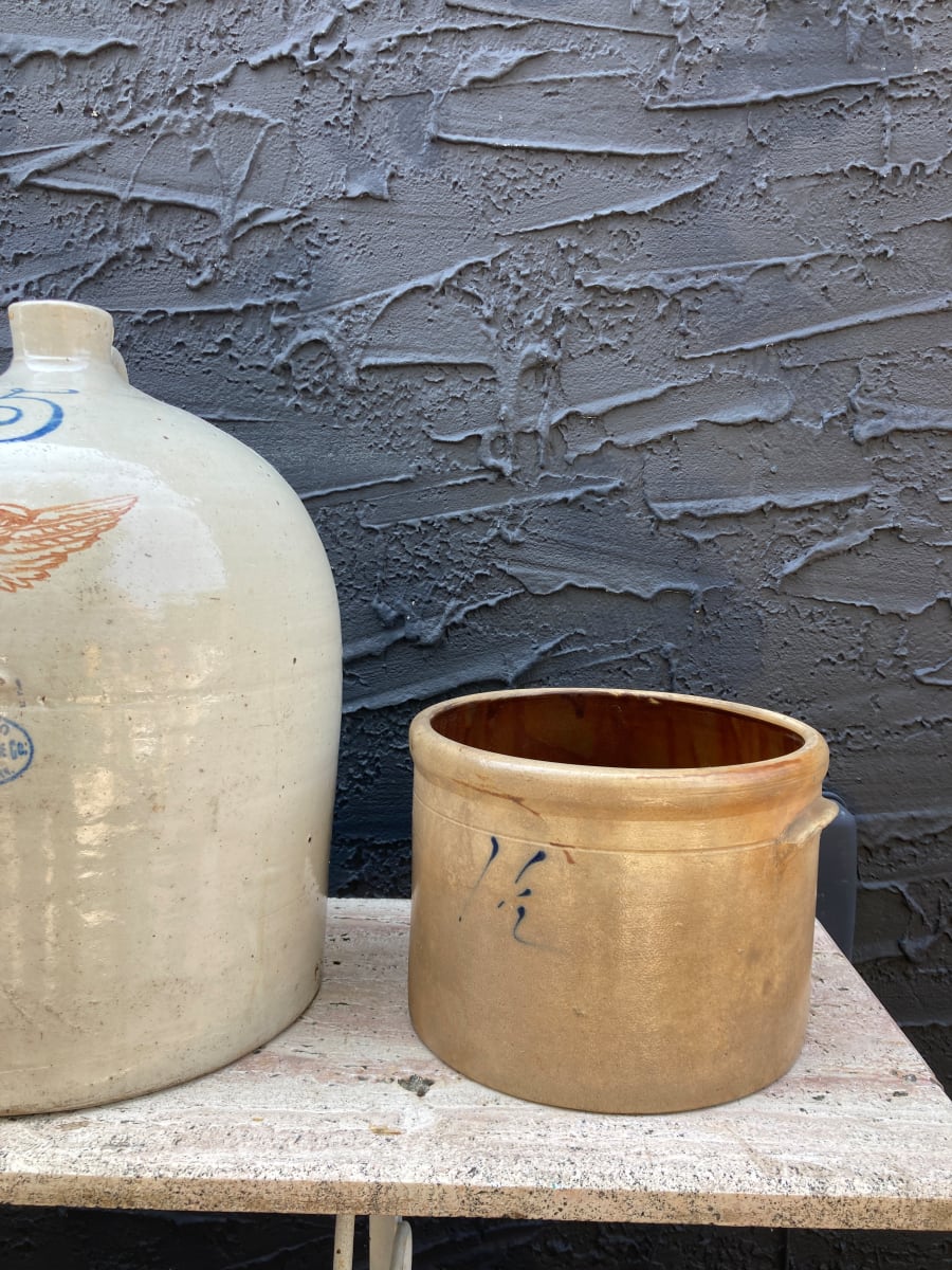 1 1/2 gallon salt glaze crock 