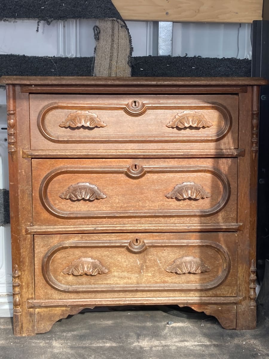 Walnut commode 