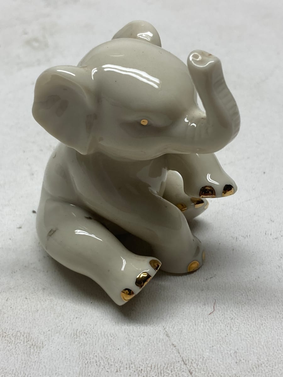 art pottery elephant figure 