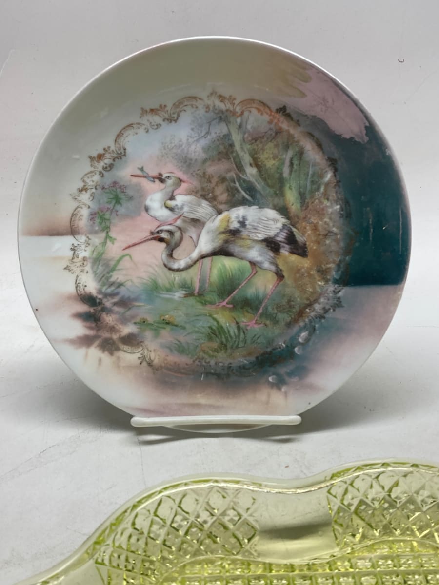Victorian era heron plate, Image 3.