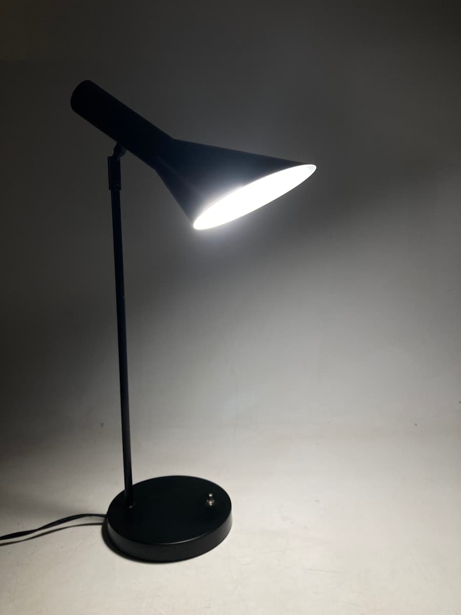 mid century modern table lamp 