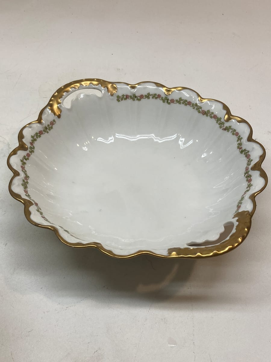 Haviland Limoges French porcelain serving bowl with red flowers and green leaves 