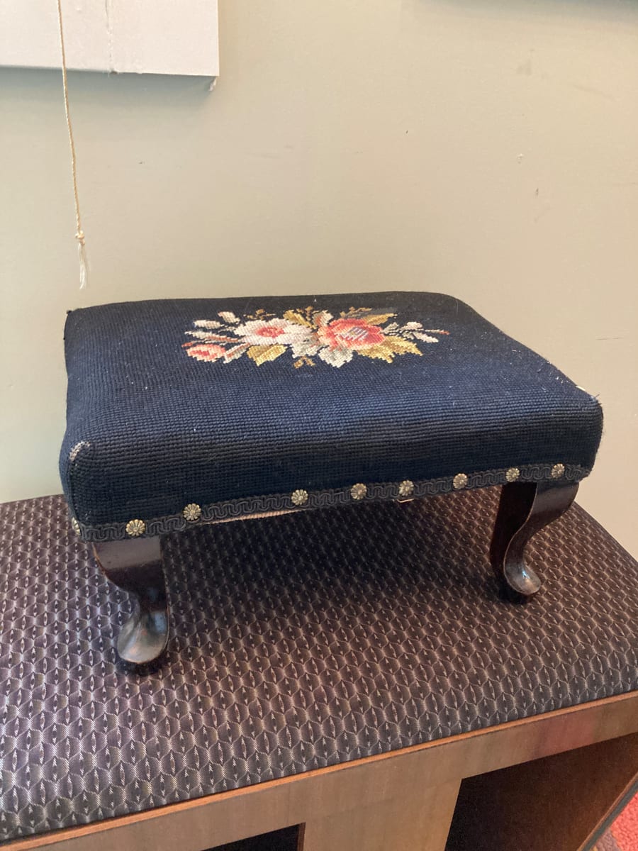 Small embroidered ottoman 