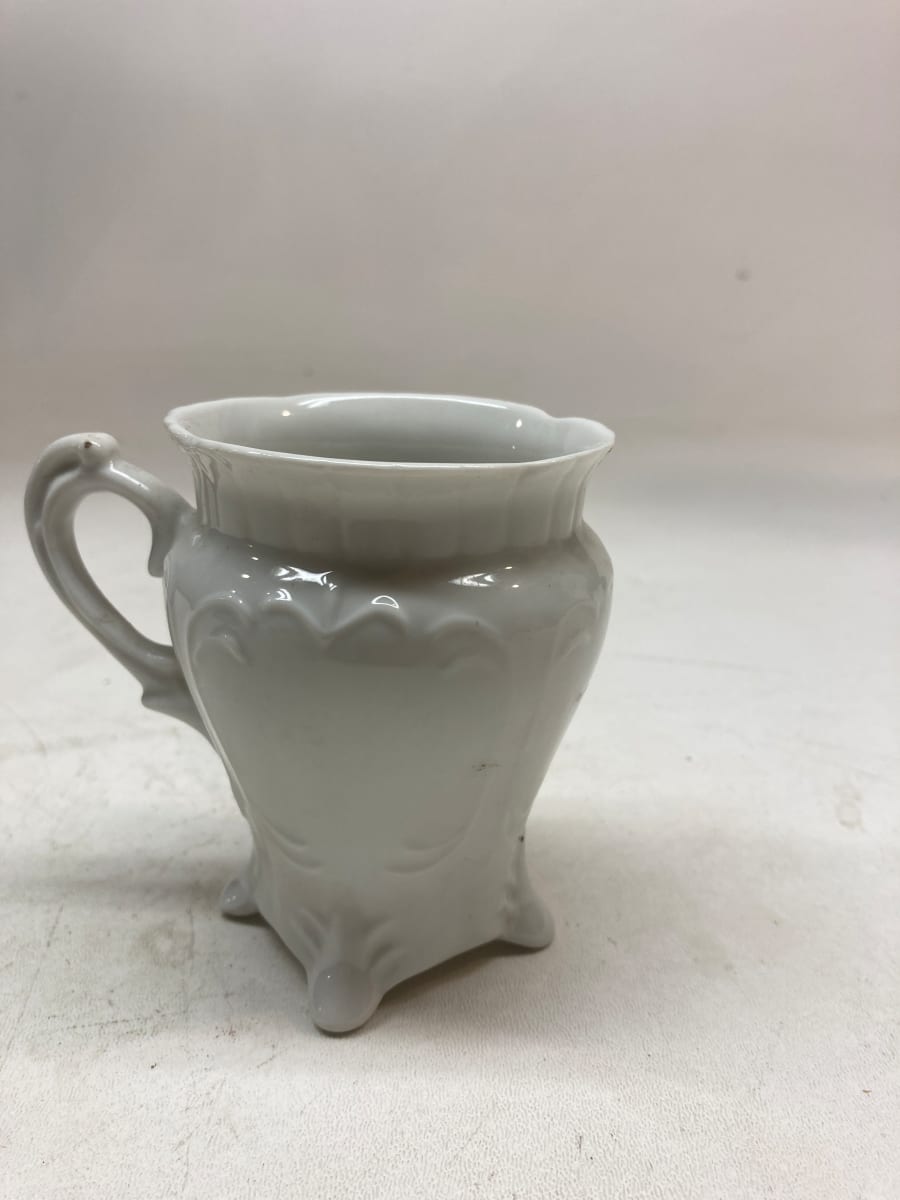 Porcelain creamer pitcher 