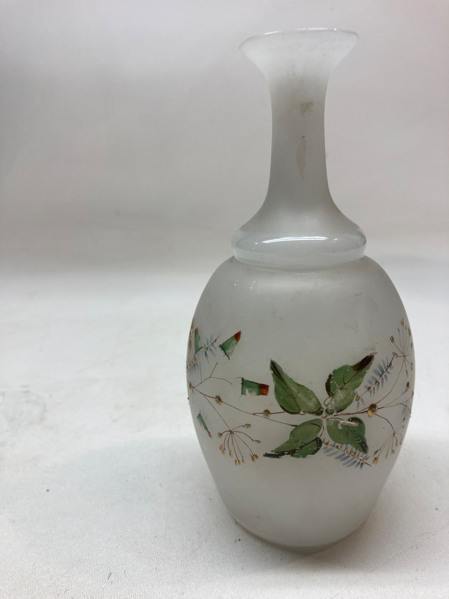 Bristol glass bud vase, Image 2.