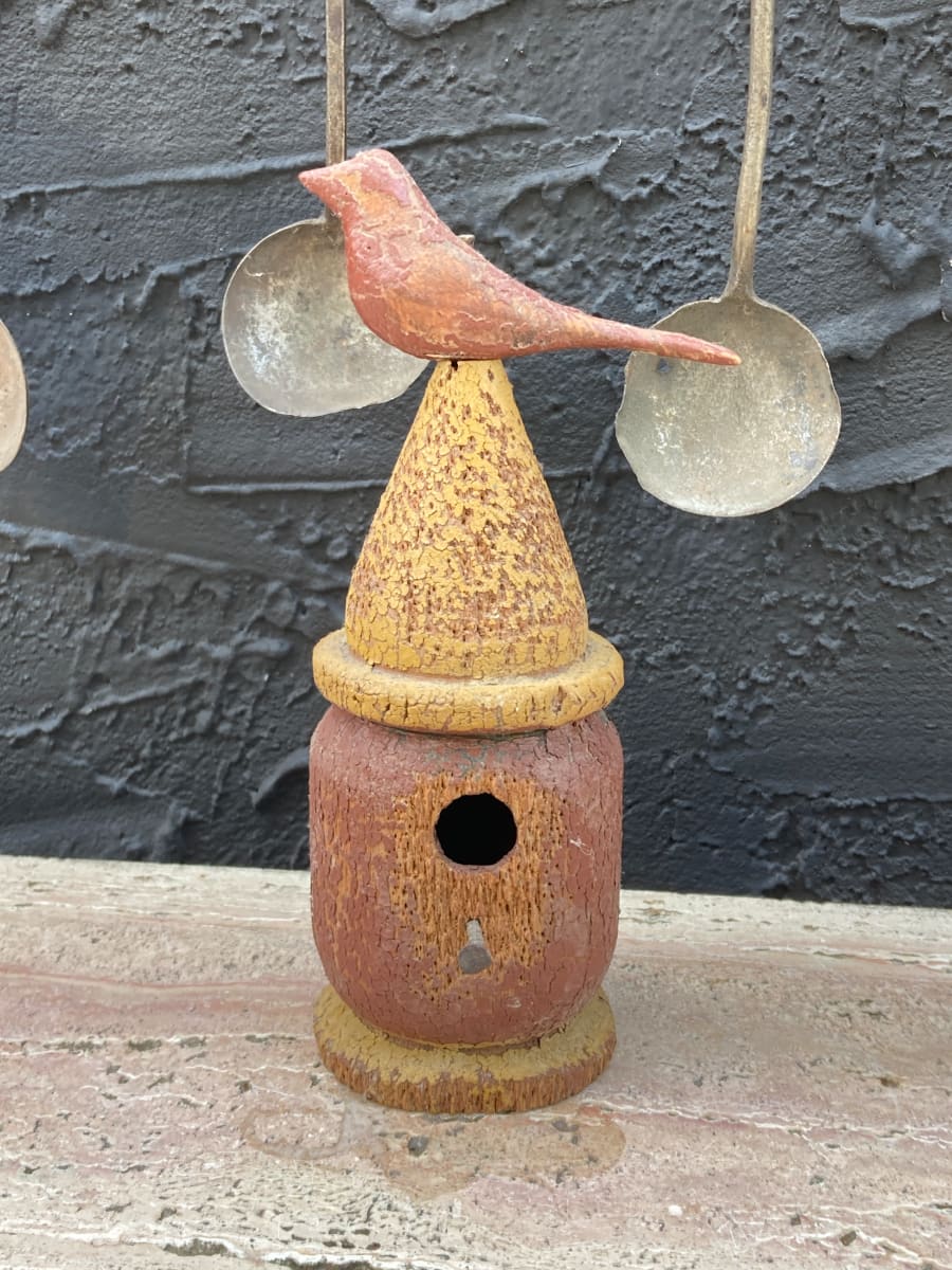 folk art rust bird birdhouse 