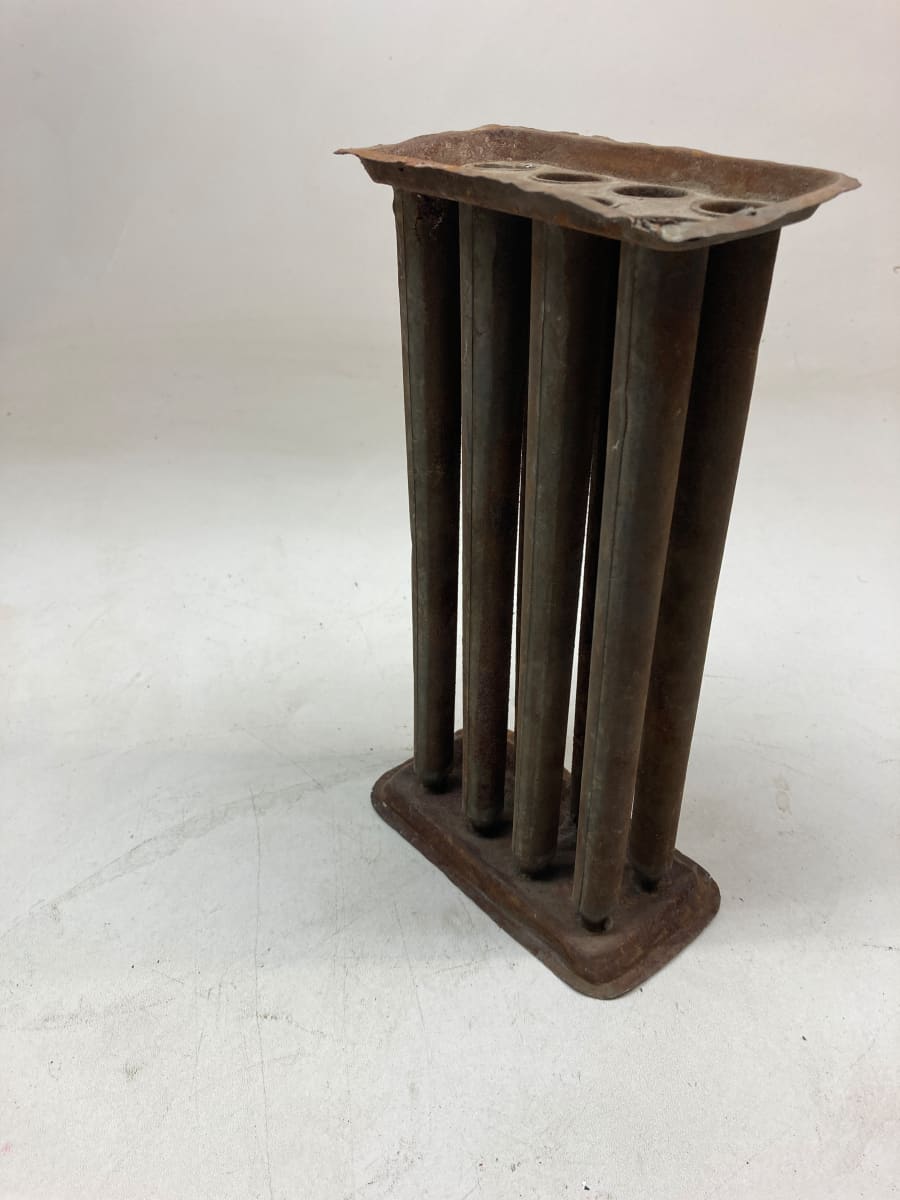 metal flower vase holder 