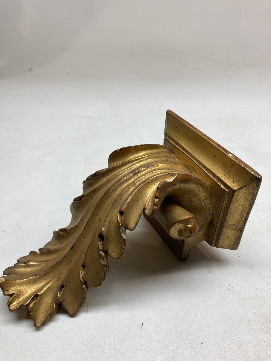gold shelf, Image 3.
