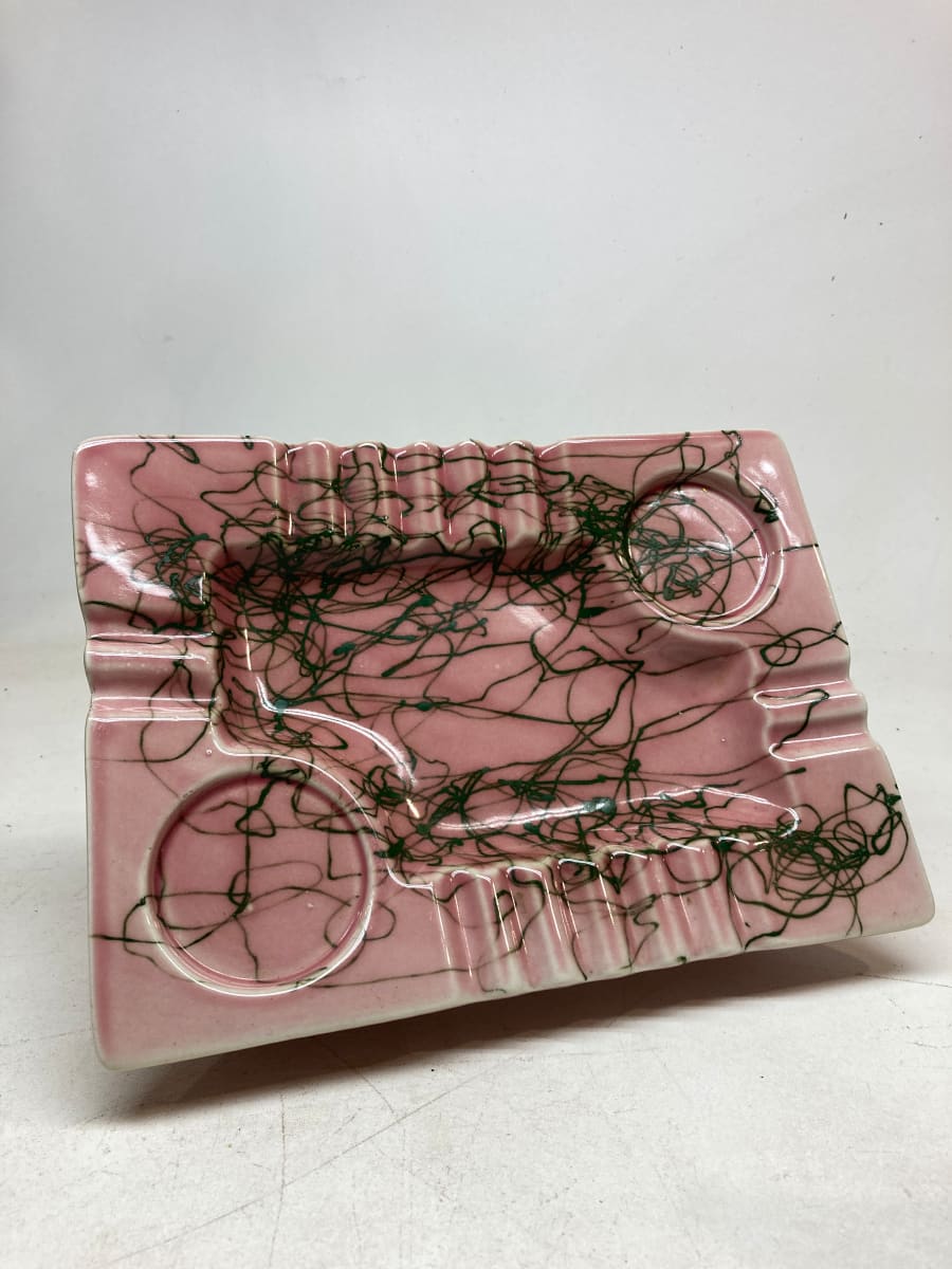 1950's pink pottery ashtray 