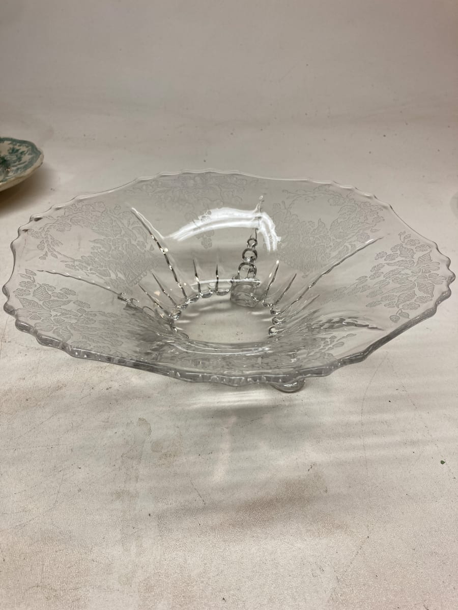 Cambridge art glass footed bowl 