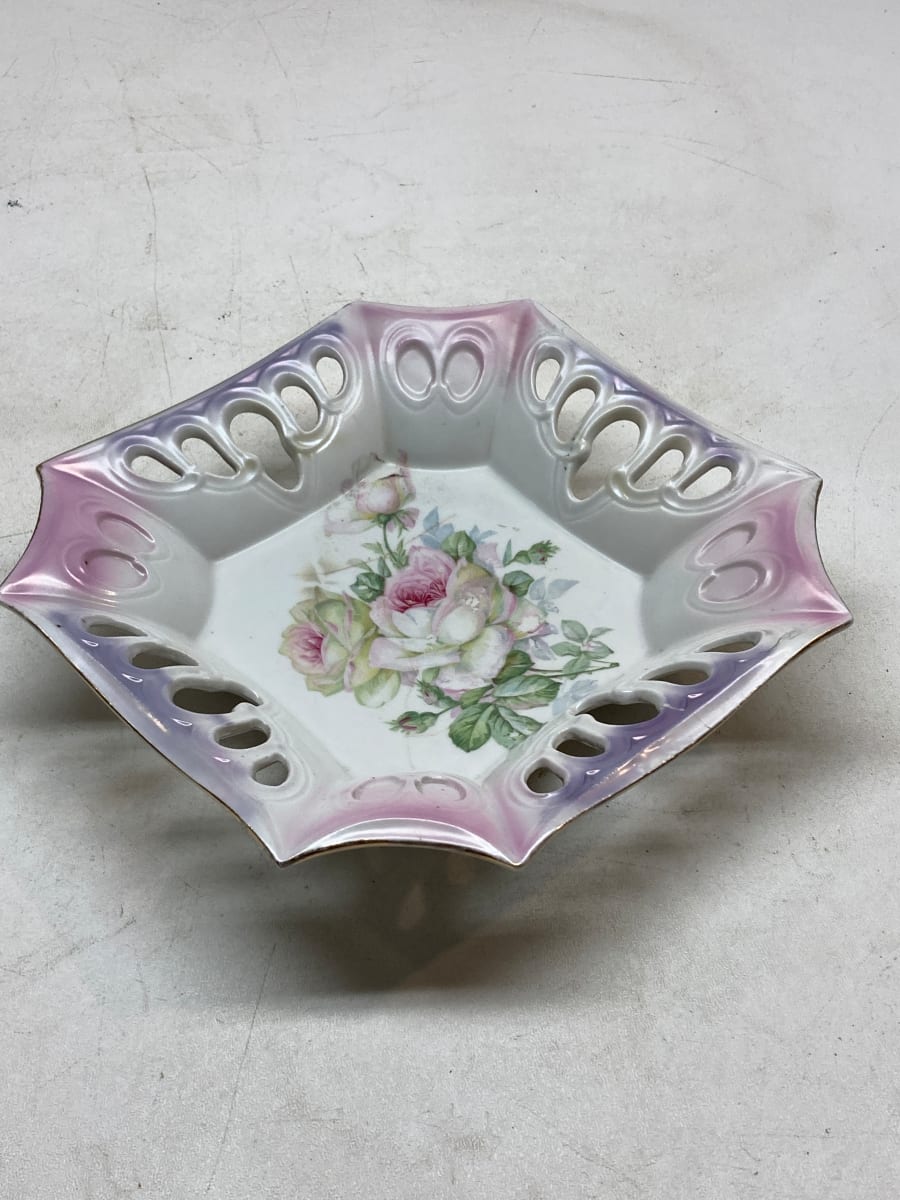 Hand painted cookie plate with pierced edges 