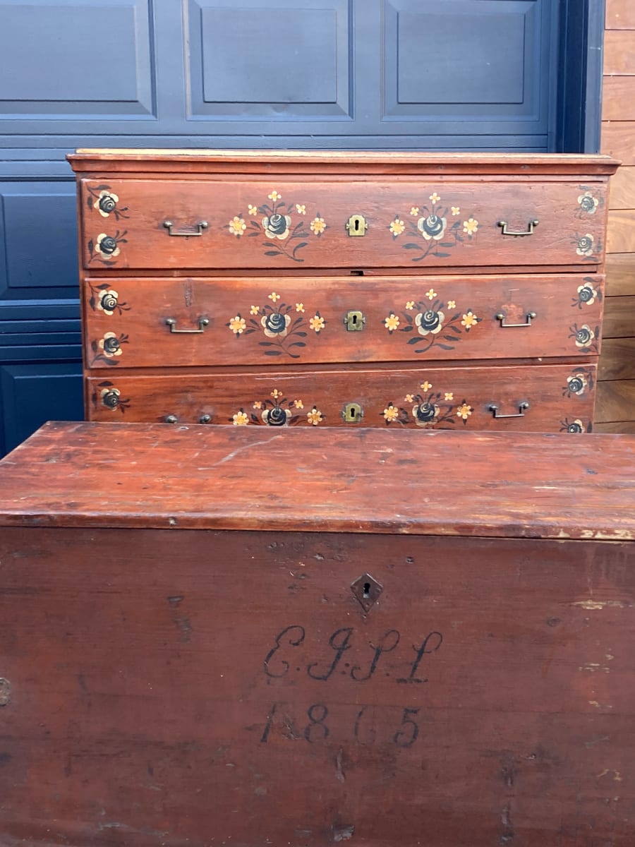 Early 19th century painted pine trunk 1865, Image 1.