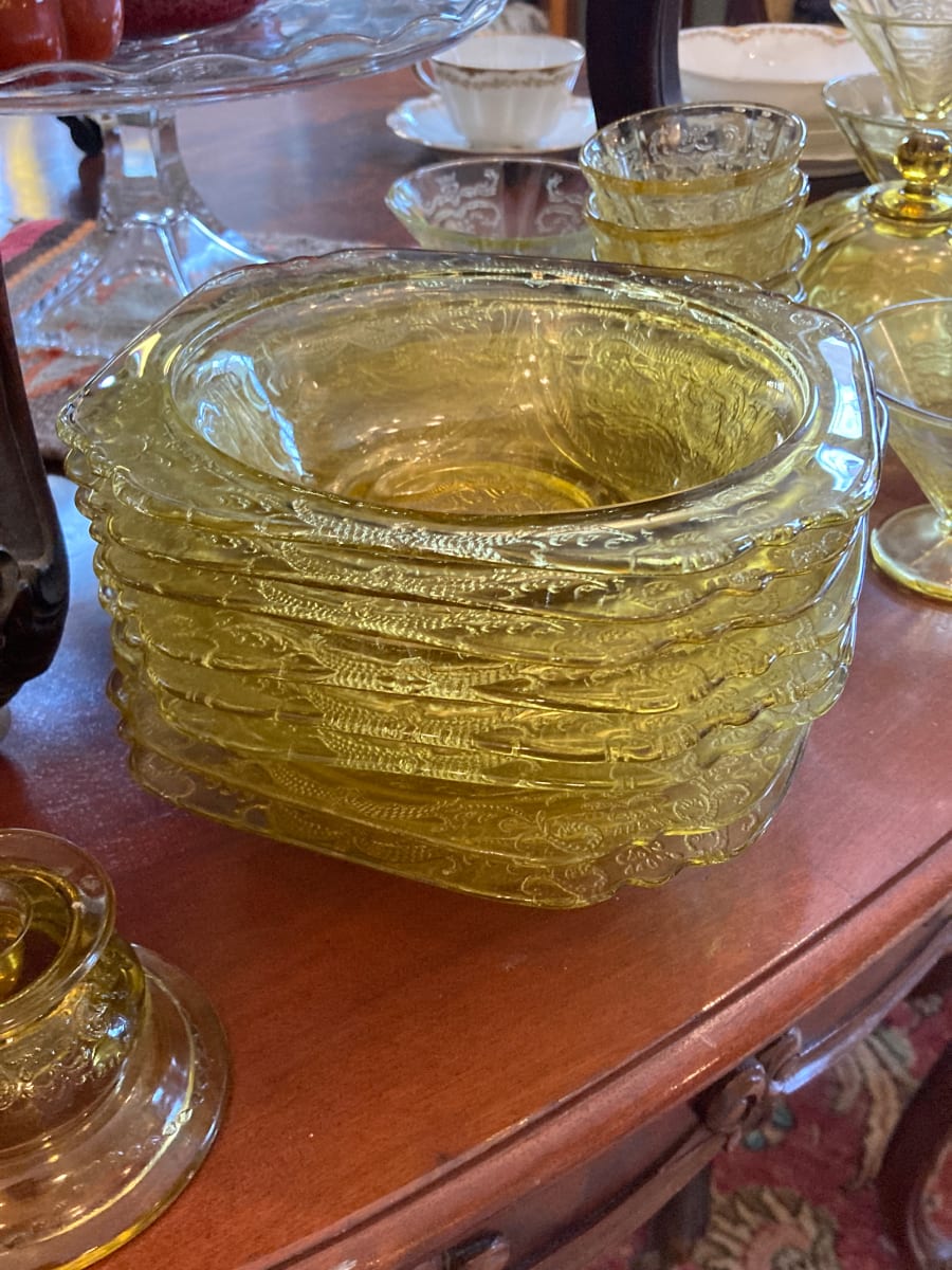 set of 8 amber depression era bowls 