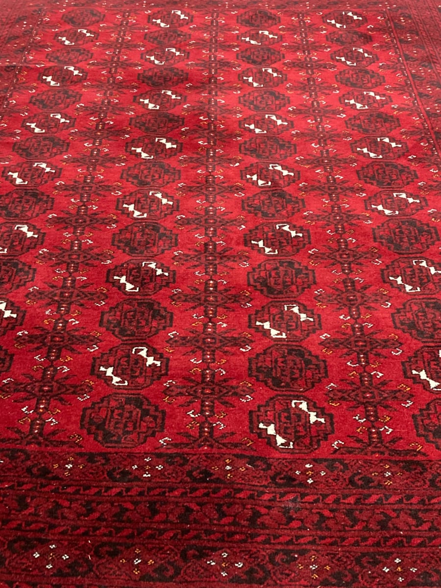 Large hand made oriental rug 
