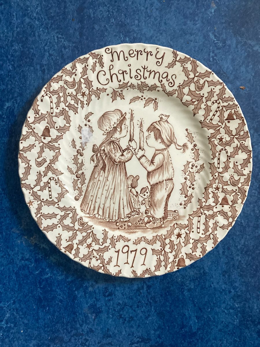 Christmas transfer ware plate ~ 1979 