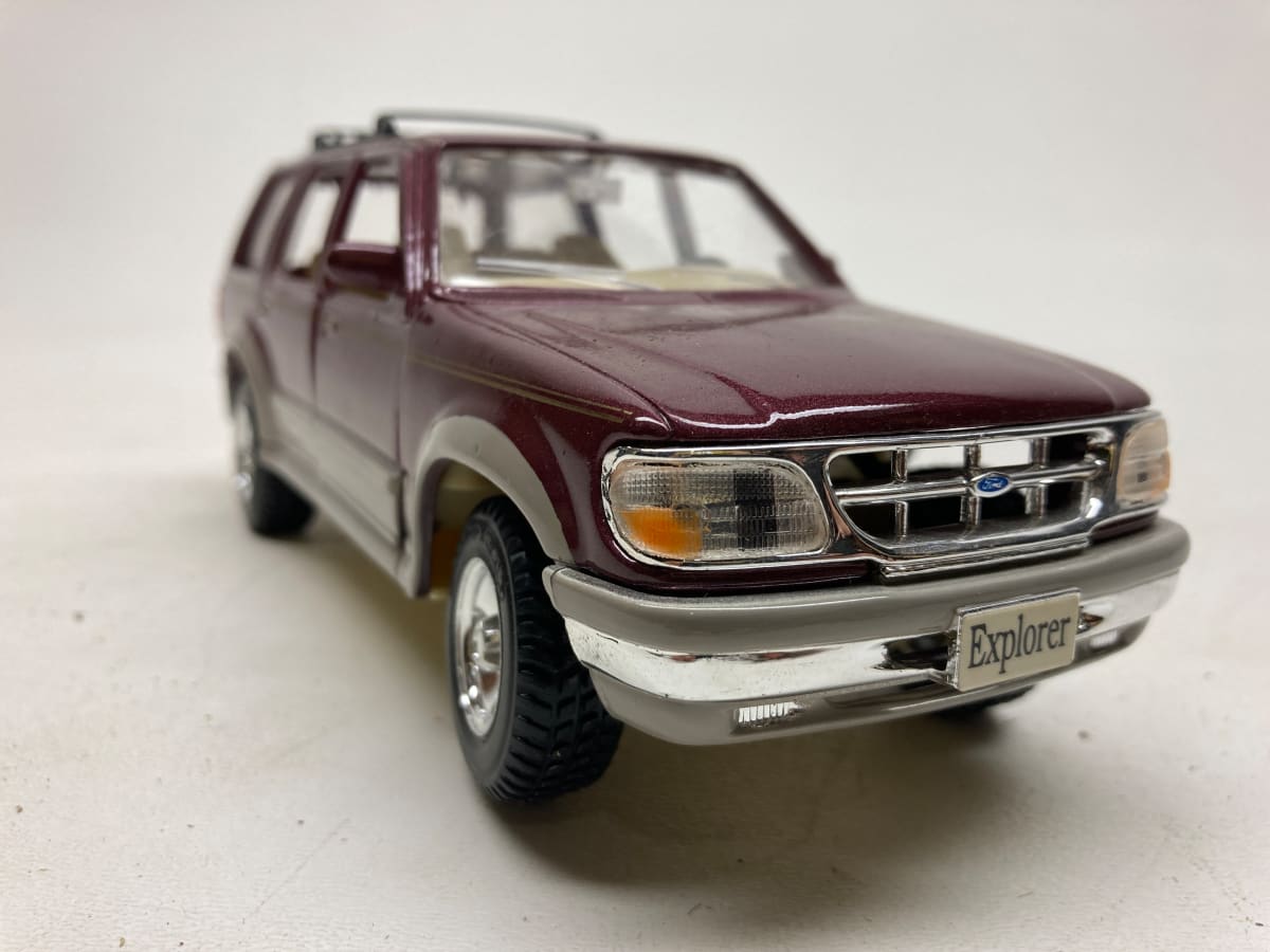 Toy die cast ford 