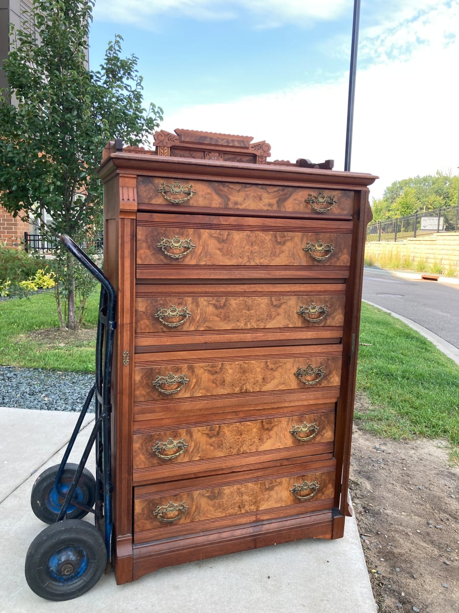 Side lock Victorian chest 