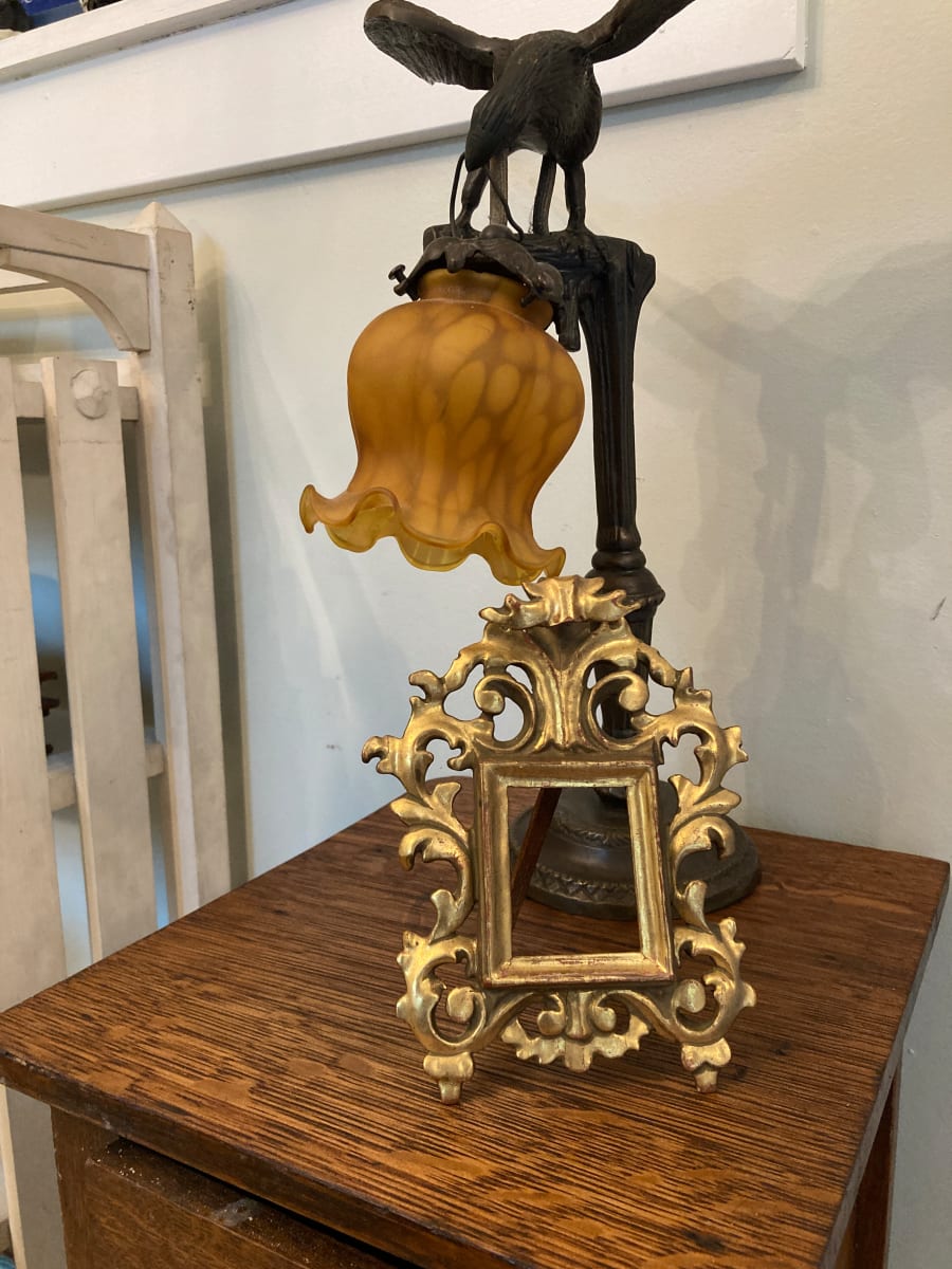Small gold Guilt baroque table top Italian frame, Image 1.