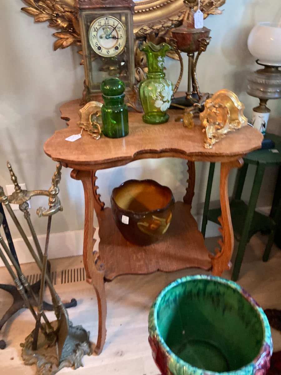 Victorian oak lamp table, Image 1.