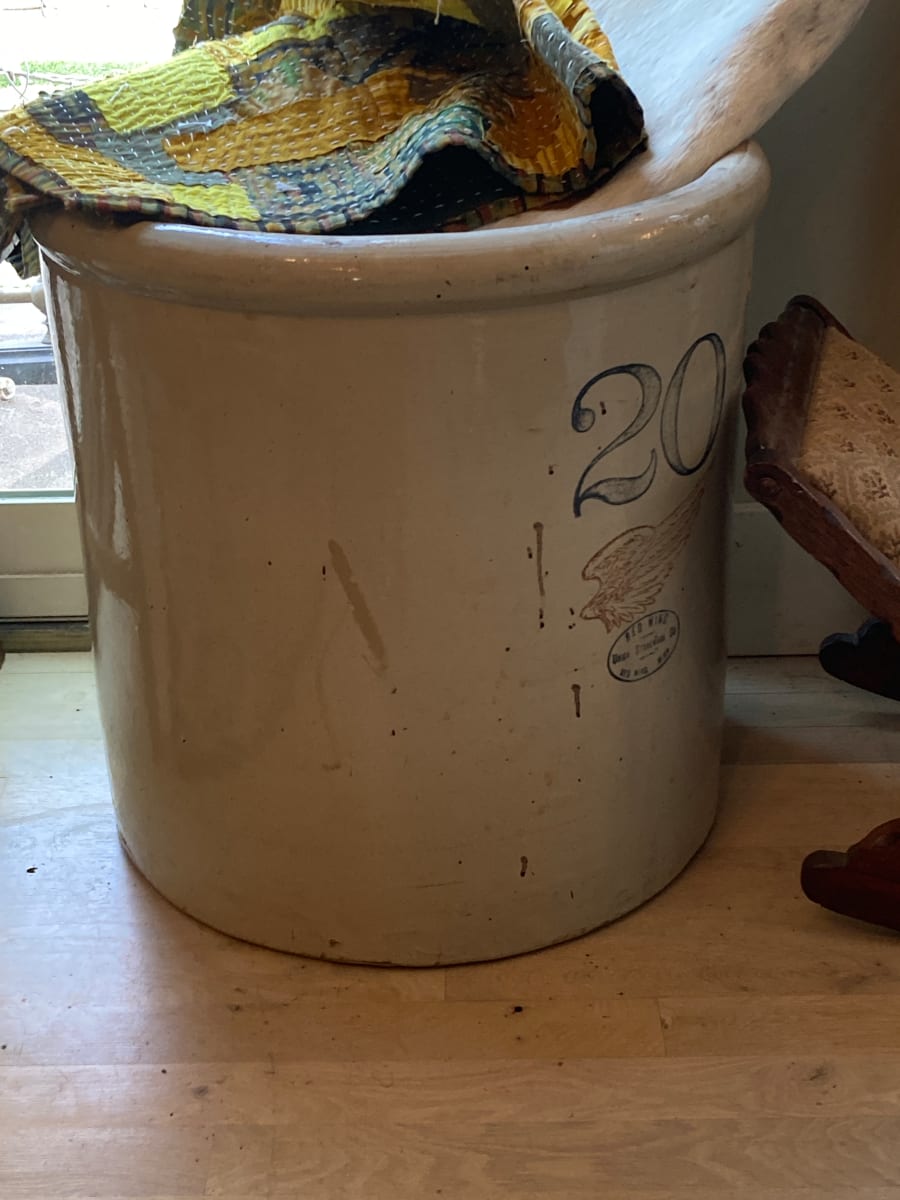 Red Wing 20 Gallon crock, Image 2.