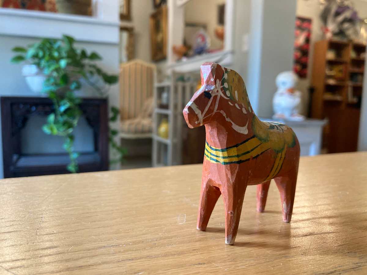 Orange Dala horse (small) 