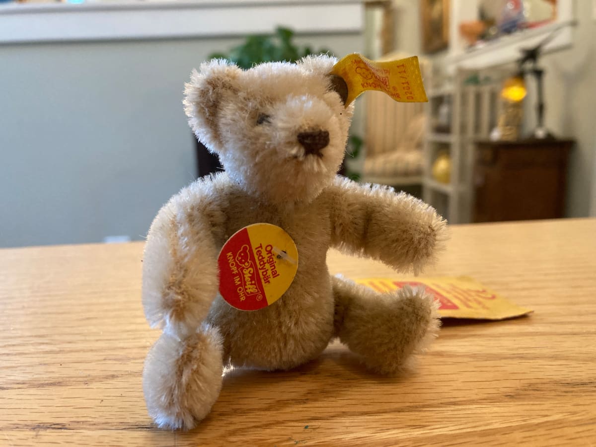 mini Steiff teddy bear, Image 1.