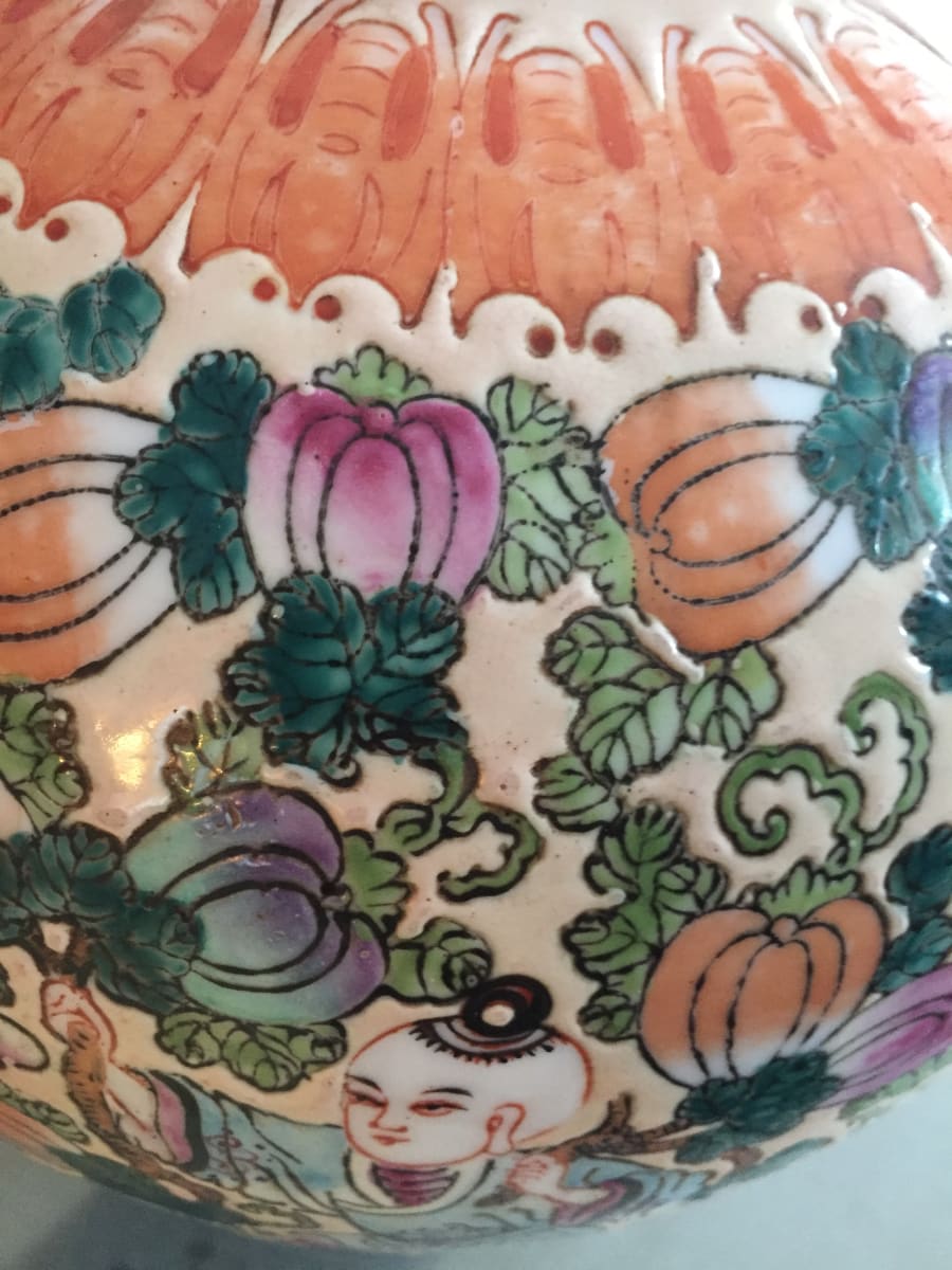 Chinese polychrome vase 