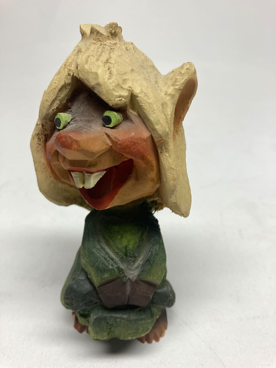 Henning bucked tooth Elf, Image 1.