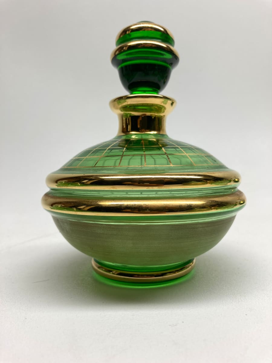 Green glass Art Deco Perfume bottle with stopper 