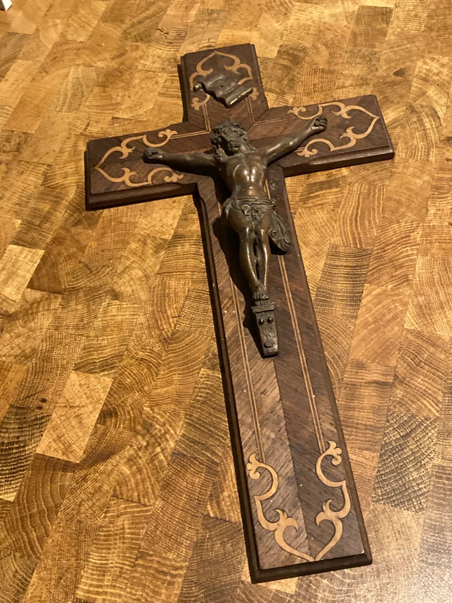 inlaid Italian crucifix 
