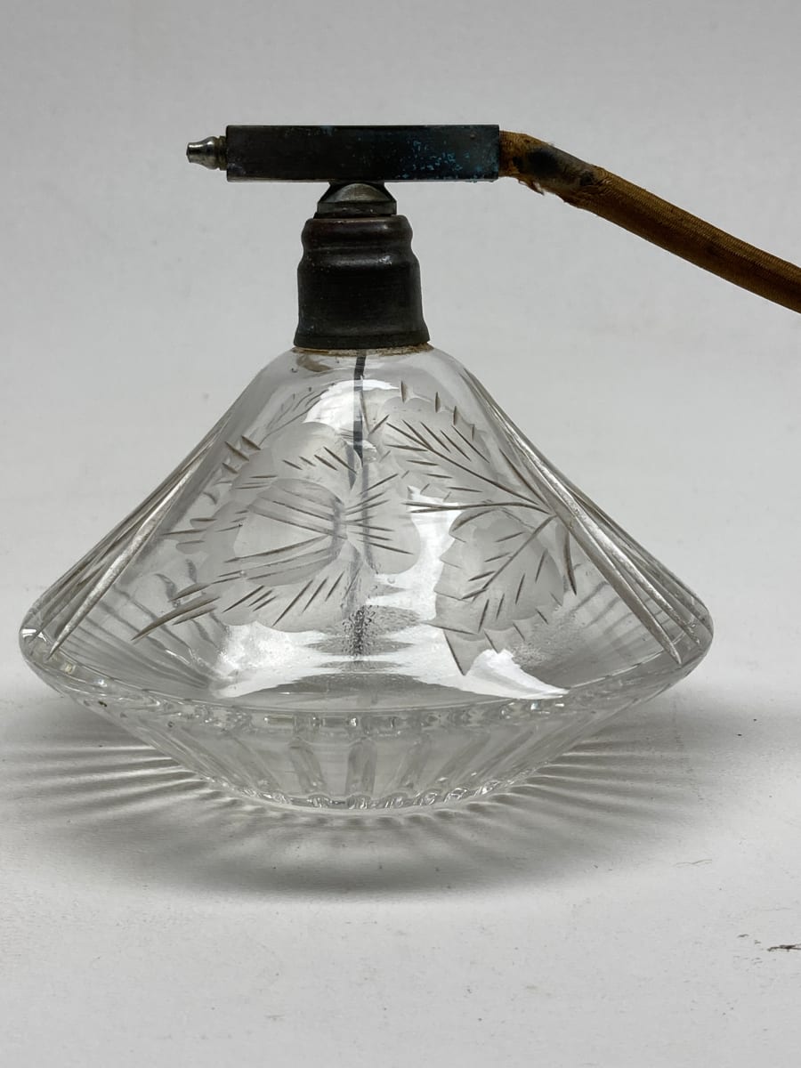 Clear glass Art Deco Perfume bottle with spray 