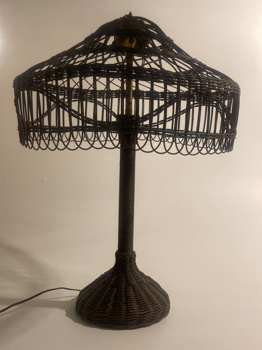 Vintage arts and crafts era wicker table lamp 