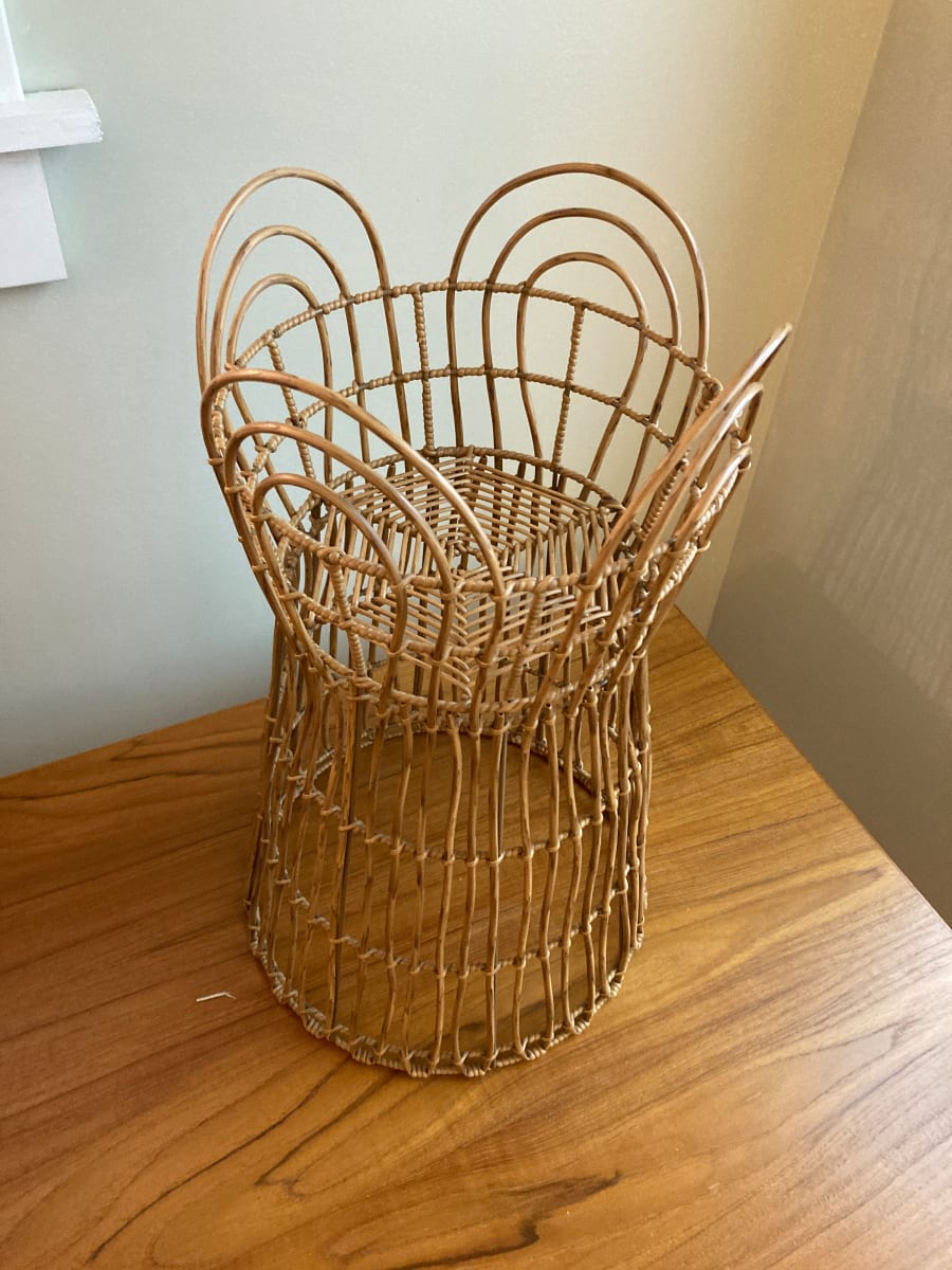 Wicker style plant holder, Image 1.