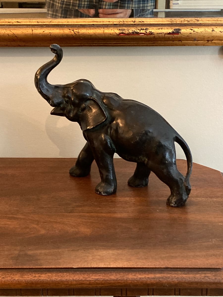 Elephant sculpture, Image 1.