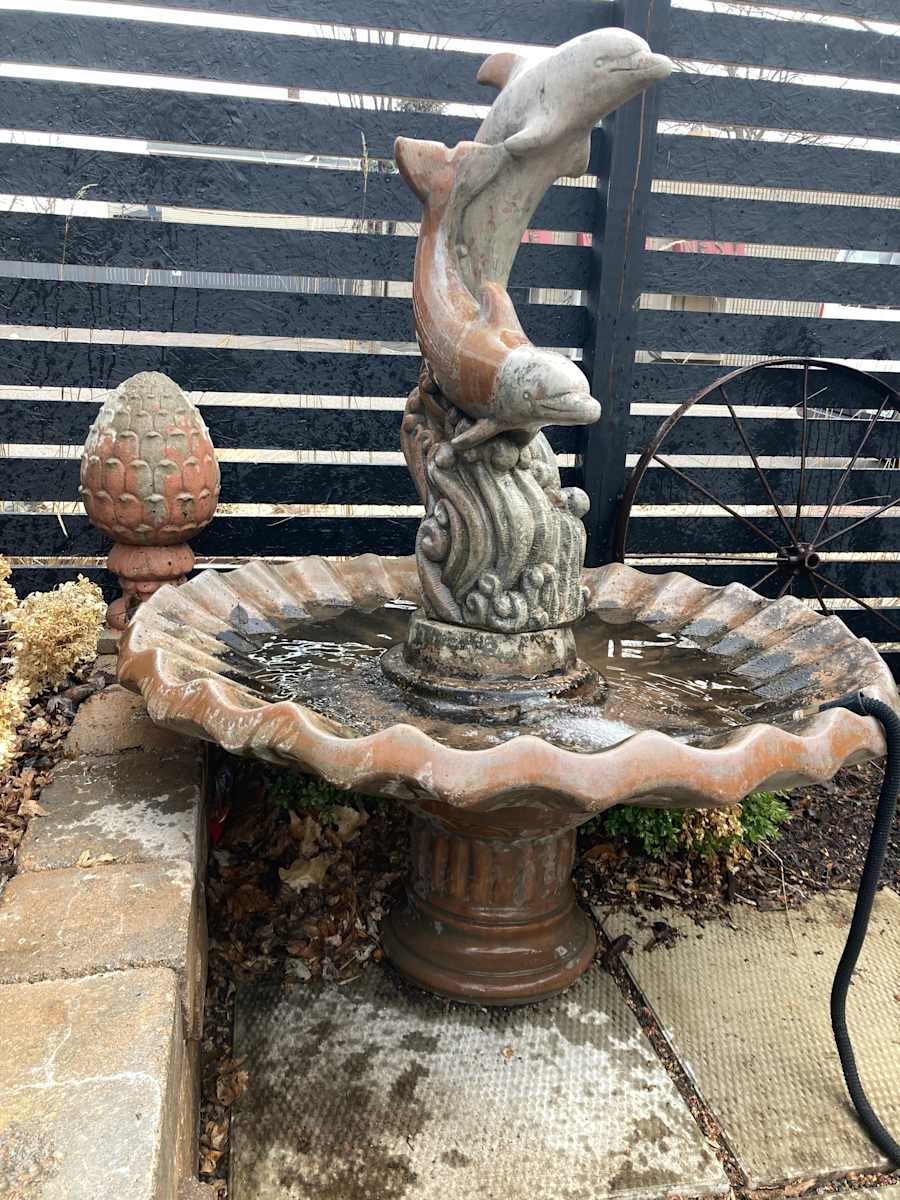Large dolphin fountain 