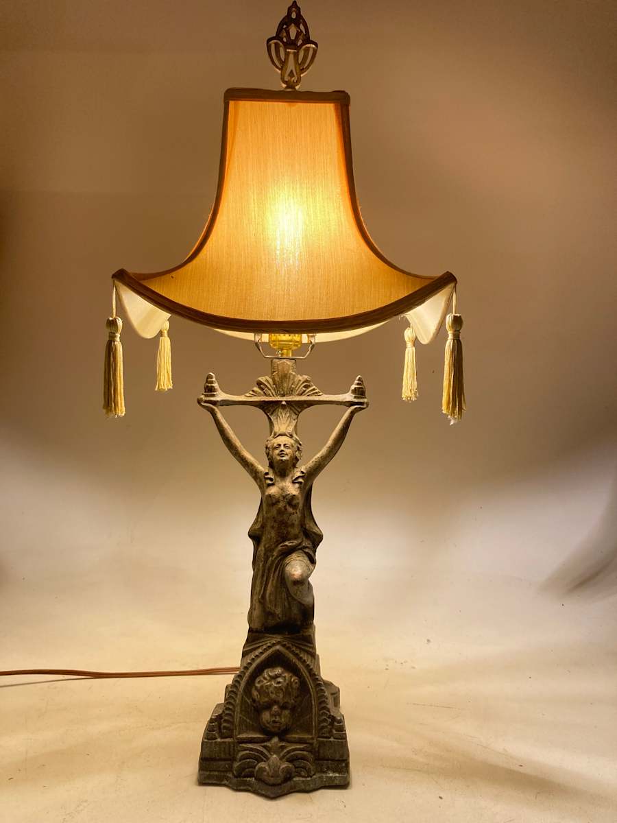 Figural Art Deco table lamp 