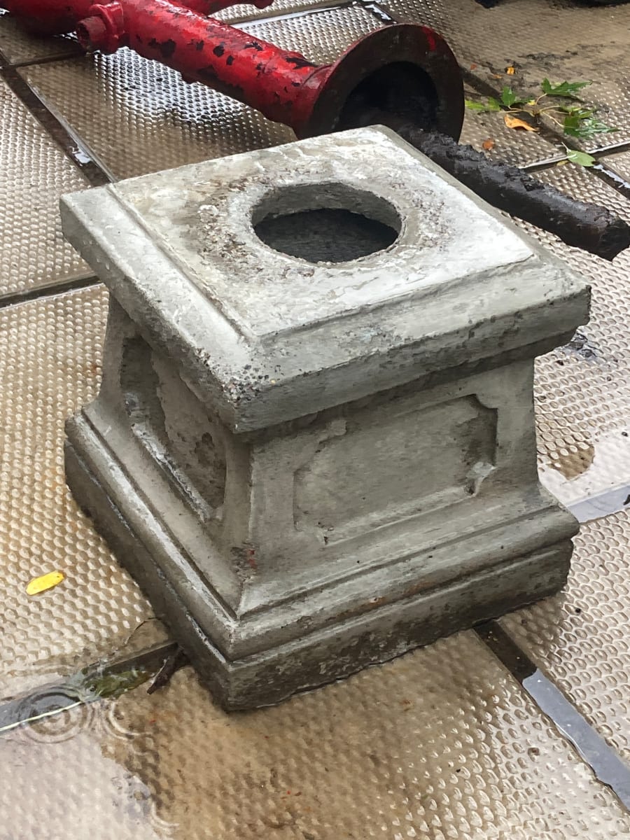 Cement pedestal 