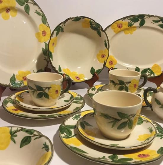 set of Yellow flower Franciscan dinnerware from the collection of