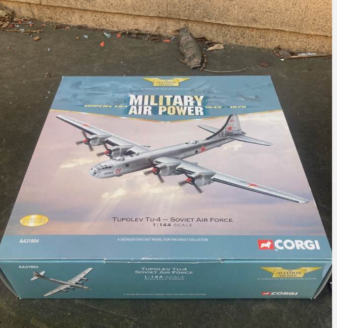 Corgi  airplane 