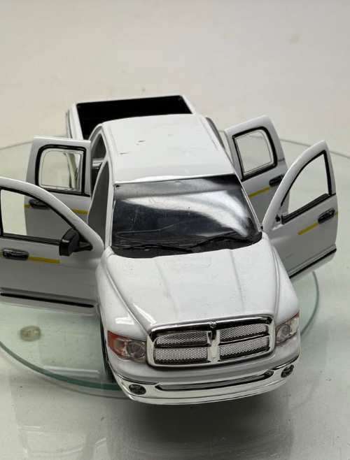 Die cast John Deere toy dtruck 