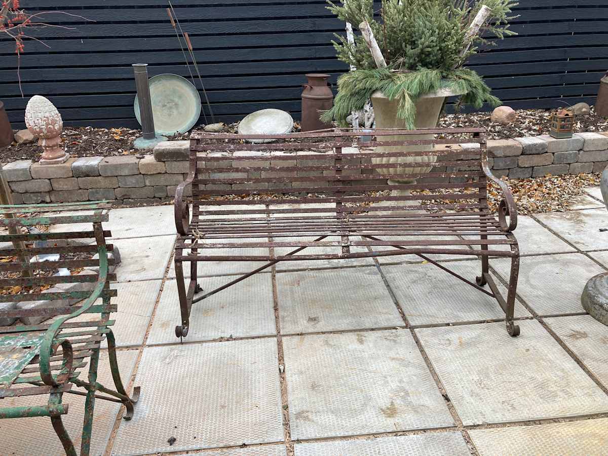 Iron garden bench 