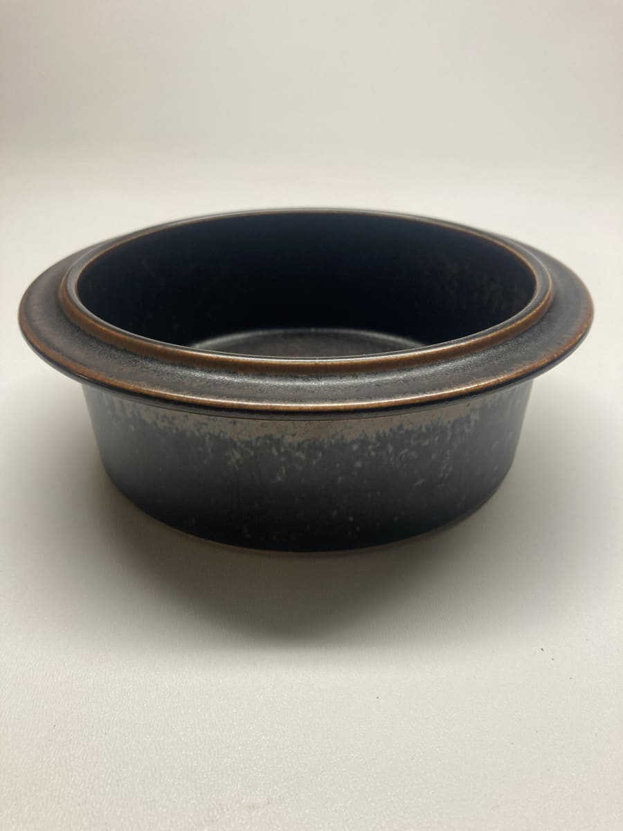 Arabia pottery serving bowl 