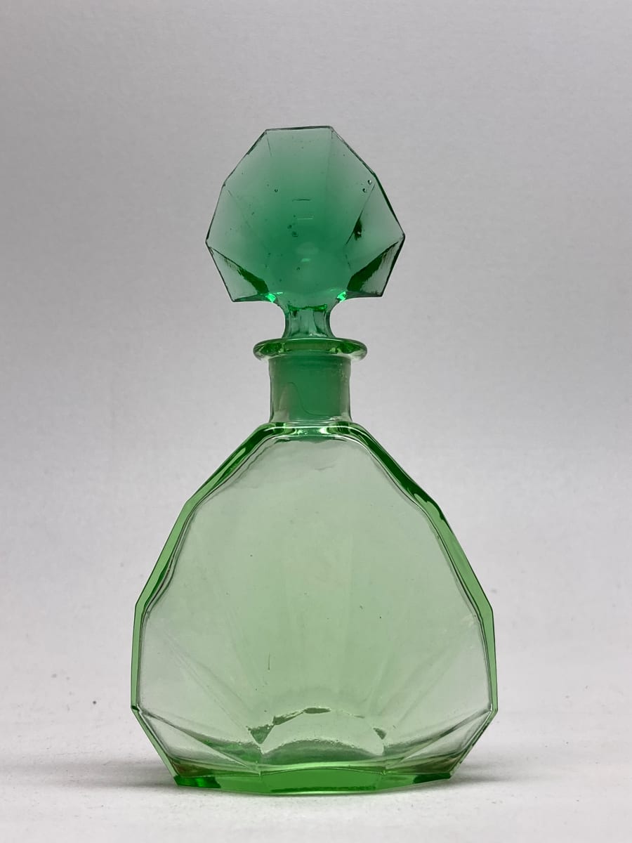 Green glass Art Deco Perfume bottle with stopper 