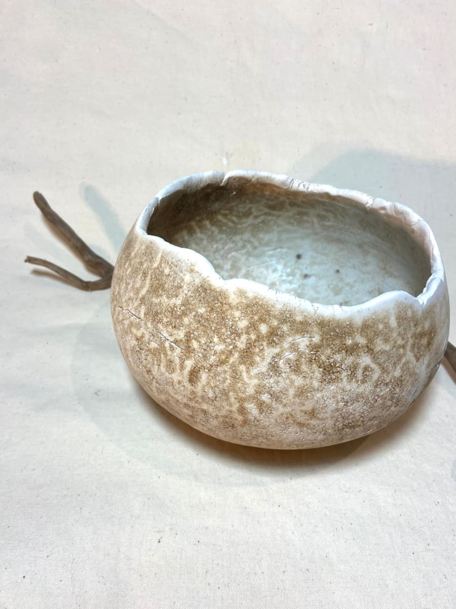 Ondina by Mariana Sola  Image: obvara fired habndbuilt piece