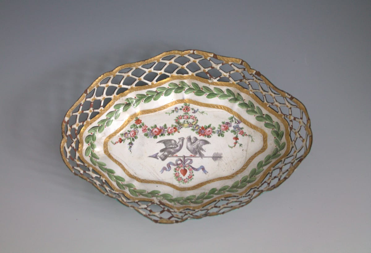 Dish by Unknown, England, Image 1.
