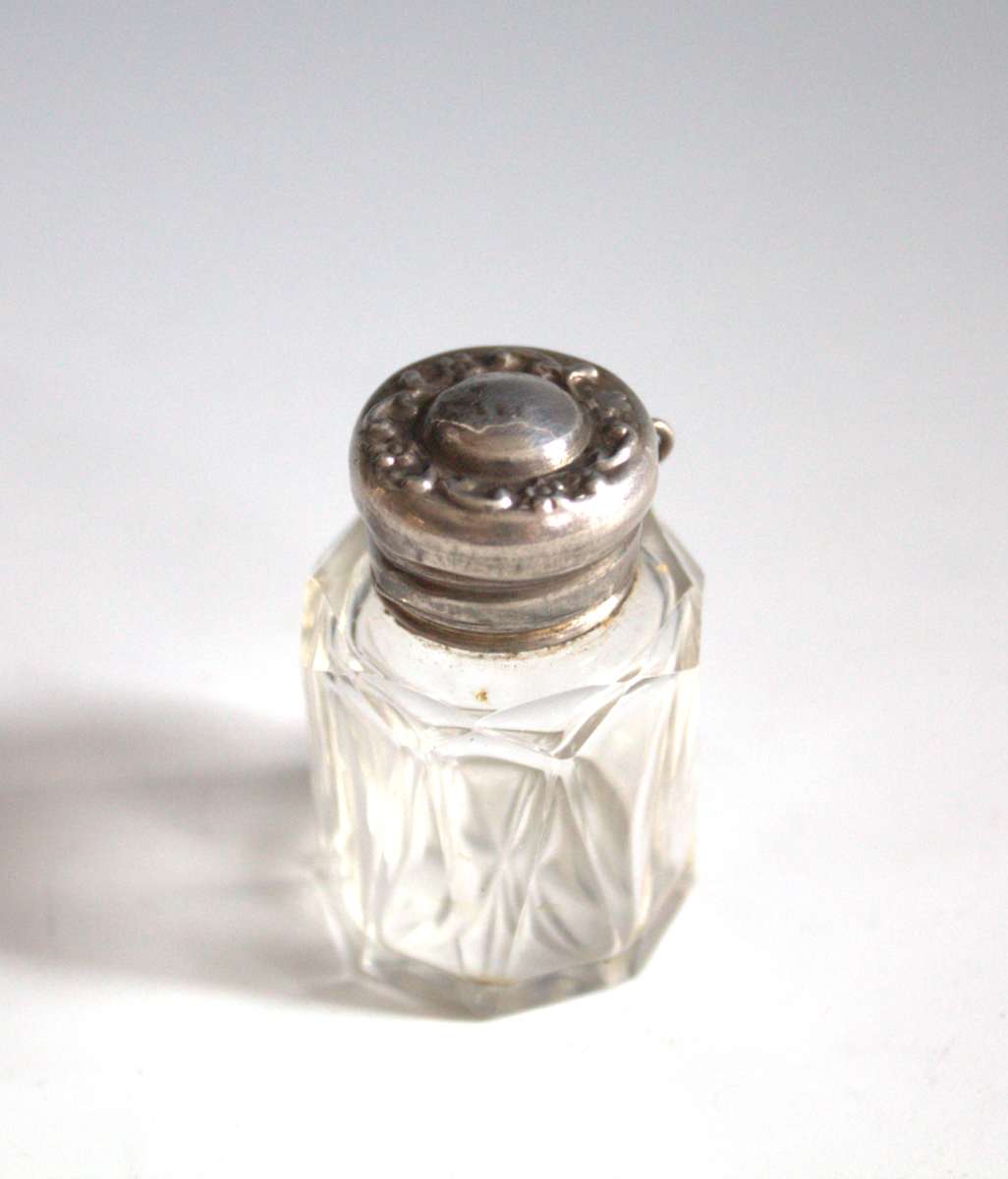 Perfume Bottle by Unknown, United States, Image 1.