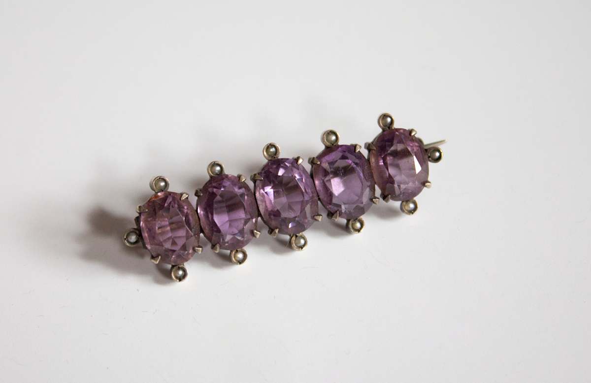 Brooch by Unknown 